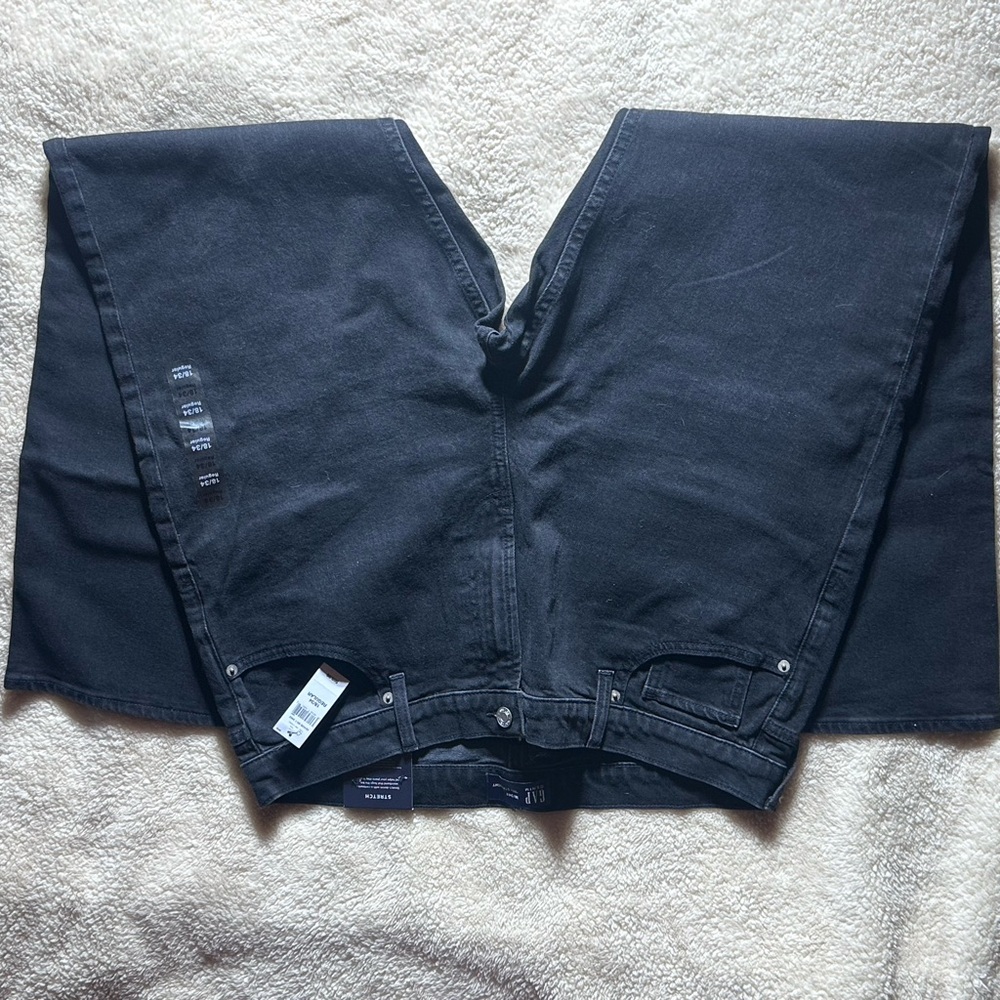 Black Wide-Leg Jeans